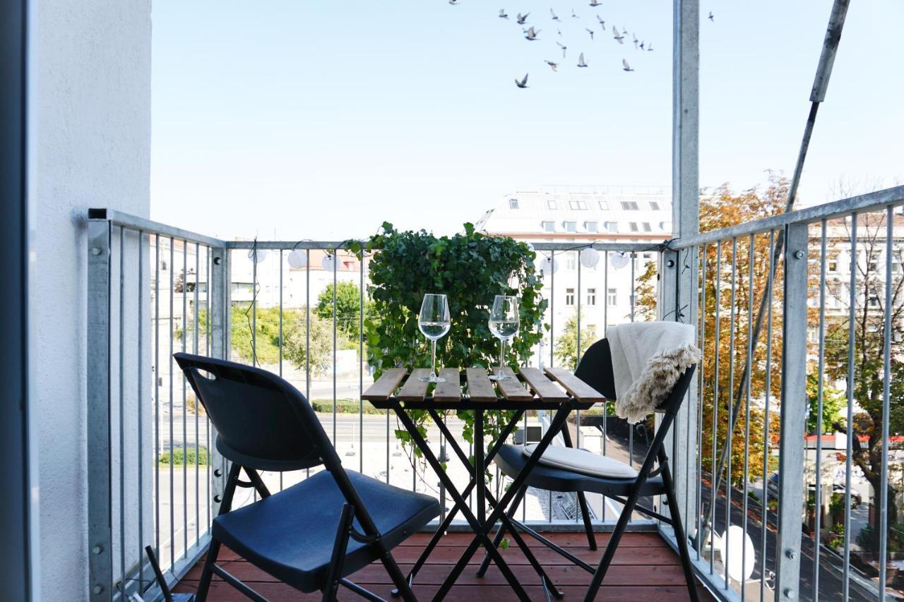 Large Apartments - Great For Groups - With Balcony Or Terrace Bécs Kültér fotó